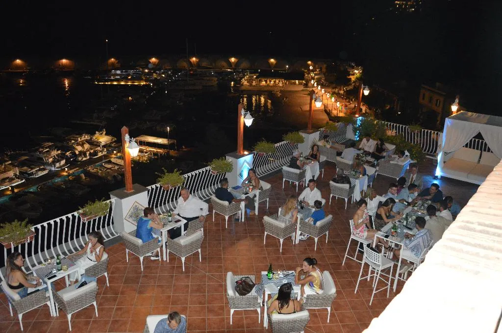 Terrace, La Bussola, Naples