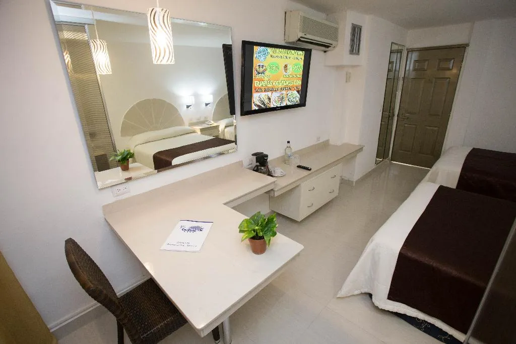DOUBLE SUPERIOR Room, Plaza Caribe, Cancun Area