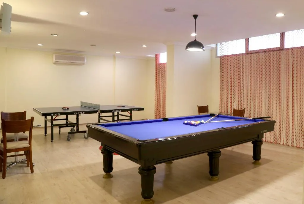 Sports and Entertainment, Club Karakas Apart, Dalaman