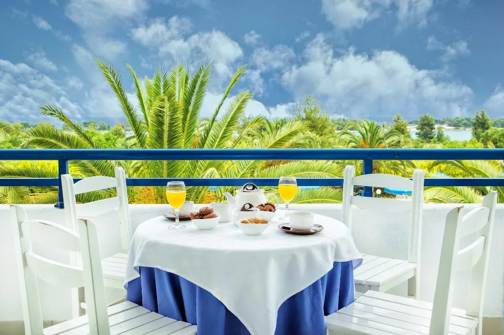 FAMILY ROOM POOL VIEW Room, Xenios Port Marina Hotel, Halkidiki