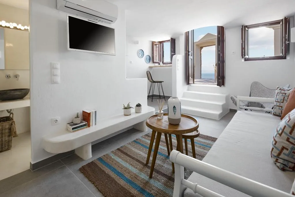 Room, Nano Suites, Santorini