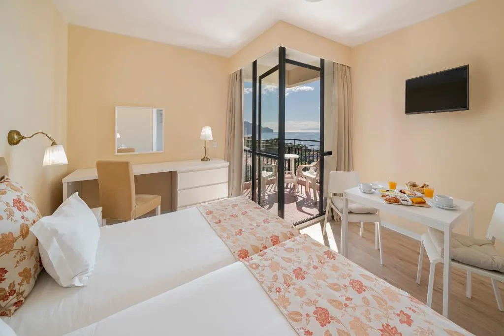 STUDIO CAPACITY 1 Room, Mimosa Studio Hotel, Madeira