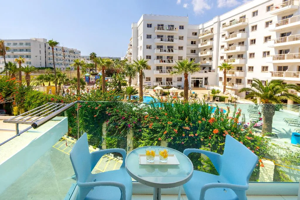 Double or Twin CLASSIC Room, Vrissaki Beach Hotel, Cyprus