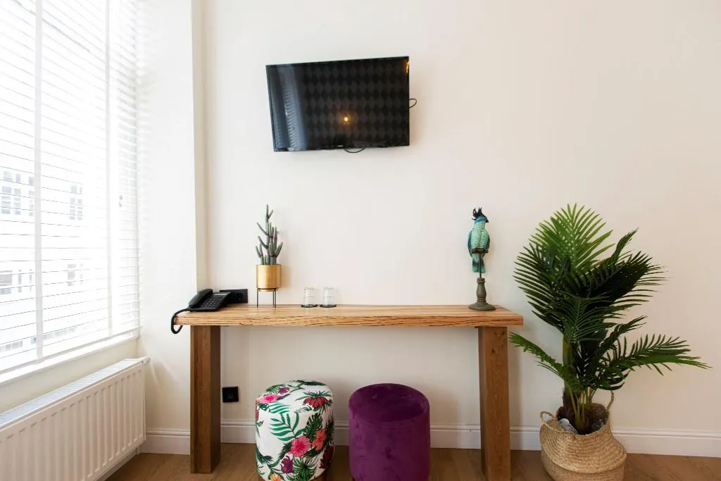 DOUBLE LUXURY Room, Quentin Golden Bear Hotel, Amsterdam