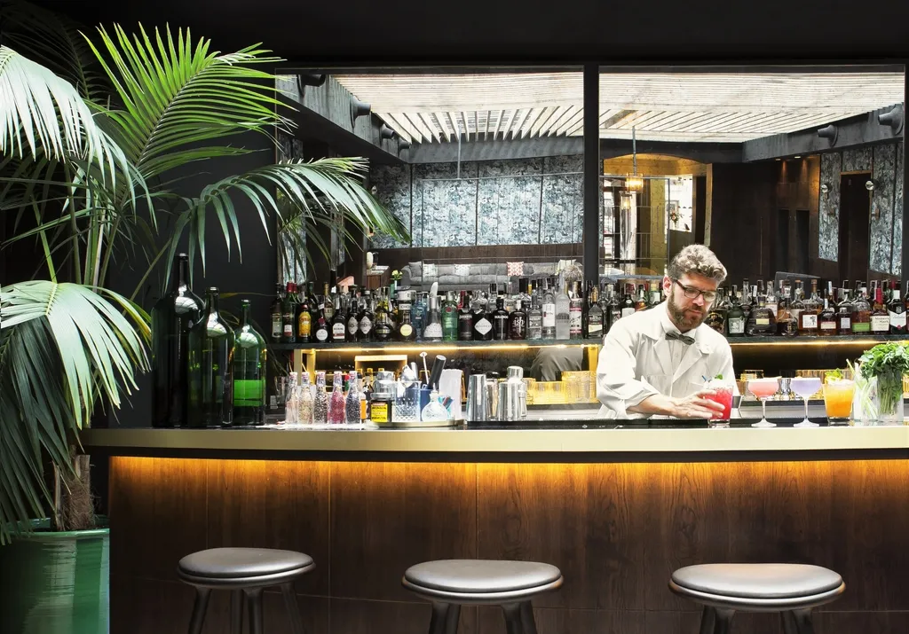 Bar, Totem Madrid, Madrid