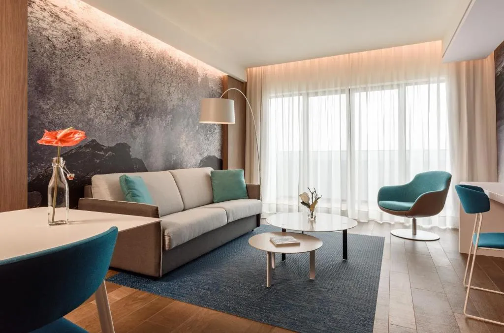 JUNIOR SUITE STANDARD Room, Eurostars Cascais, Lisbon