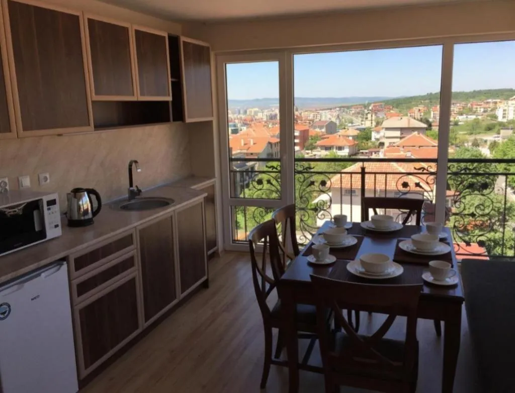 APARTMENT LAND VIEW Room, Roel Residence Apartments, Bourgas