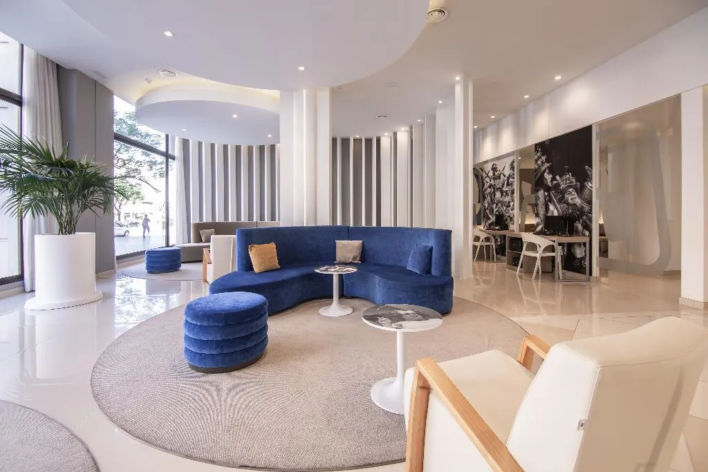 Lobby, Monte Puertatierra, Costa De La Luz