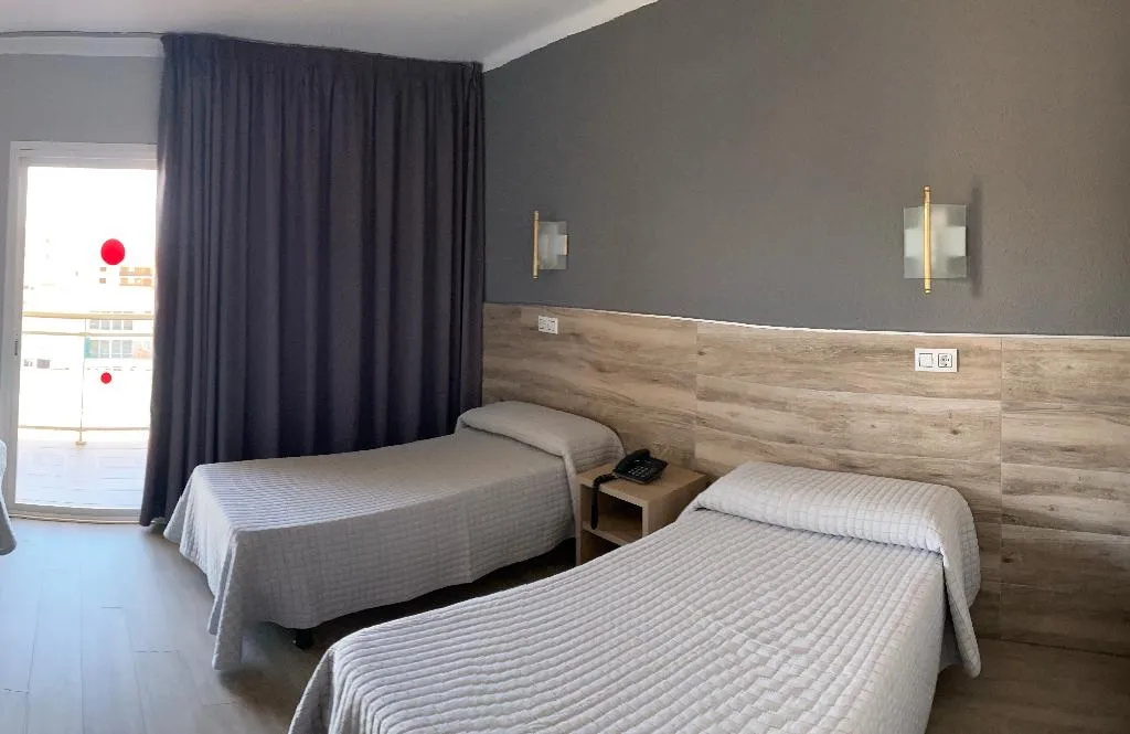 Double or Twin STANDARD Room, Reymar Playa, Costa Brava