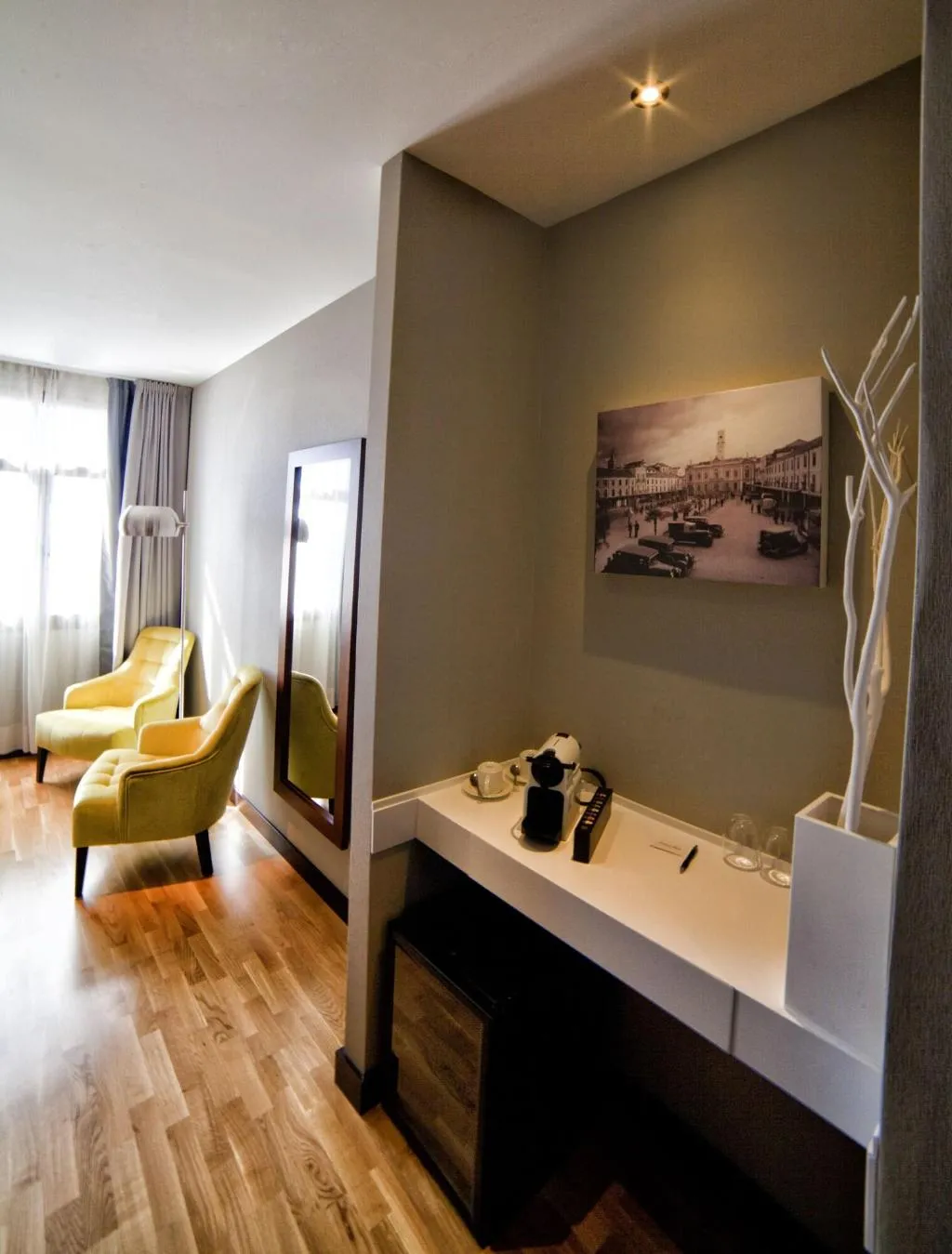 Room, Parque Real, Madrid