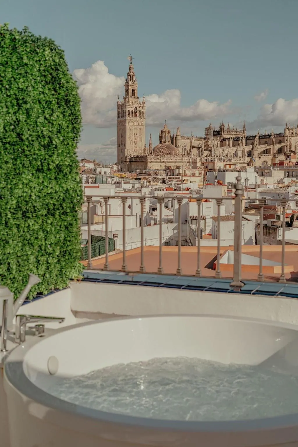 SUITE KING SIZE BED Room, Vincci la Rabida, Seville