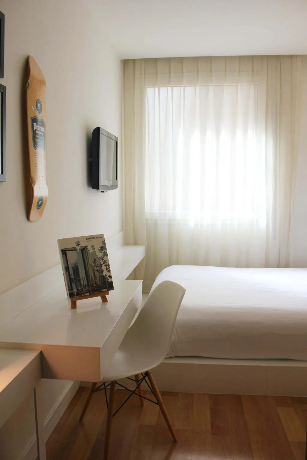 SINGLE STANDARD Room, Pol & Grace Hotel, Barcelona