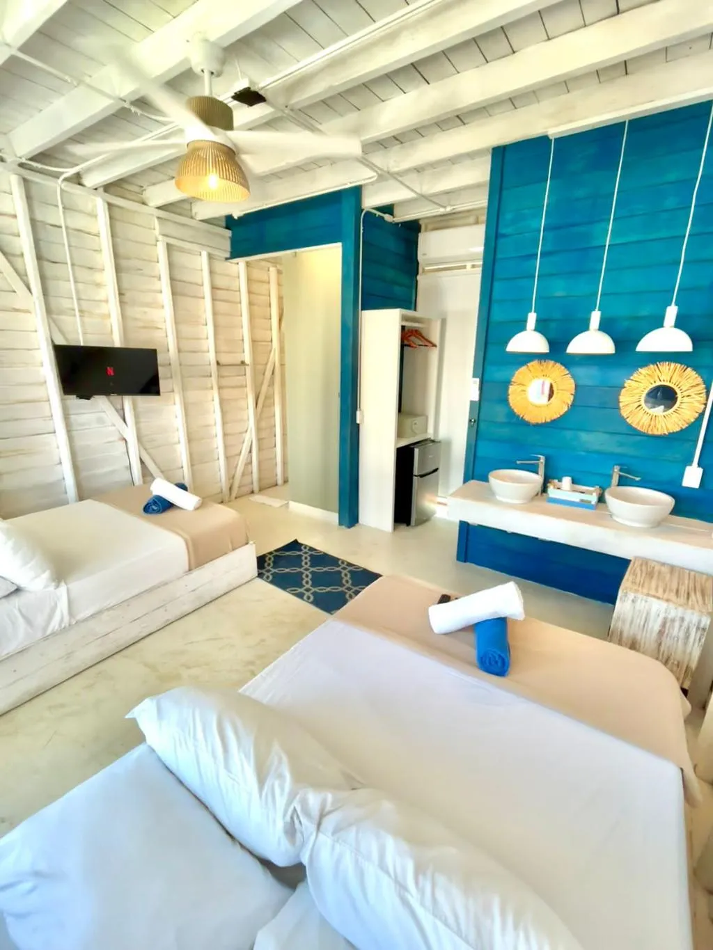 QUADRUPLE WITH DOUBLE BED Room, Marina Sunrise, Cancun Area