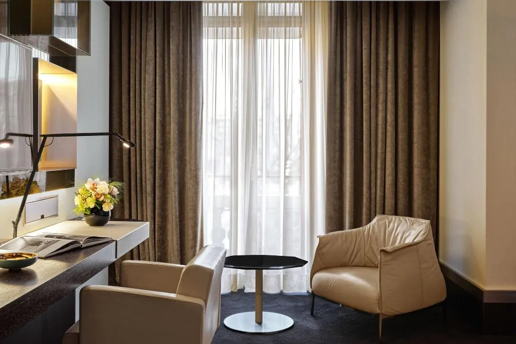 Room, Excelsior Hotel Gallia, a Luxury Collection Hotel, Milan