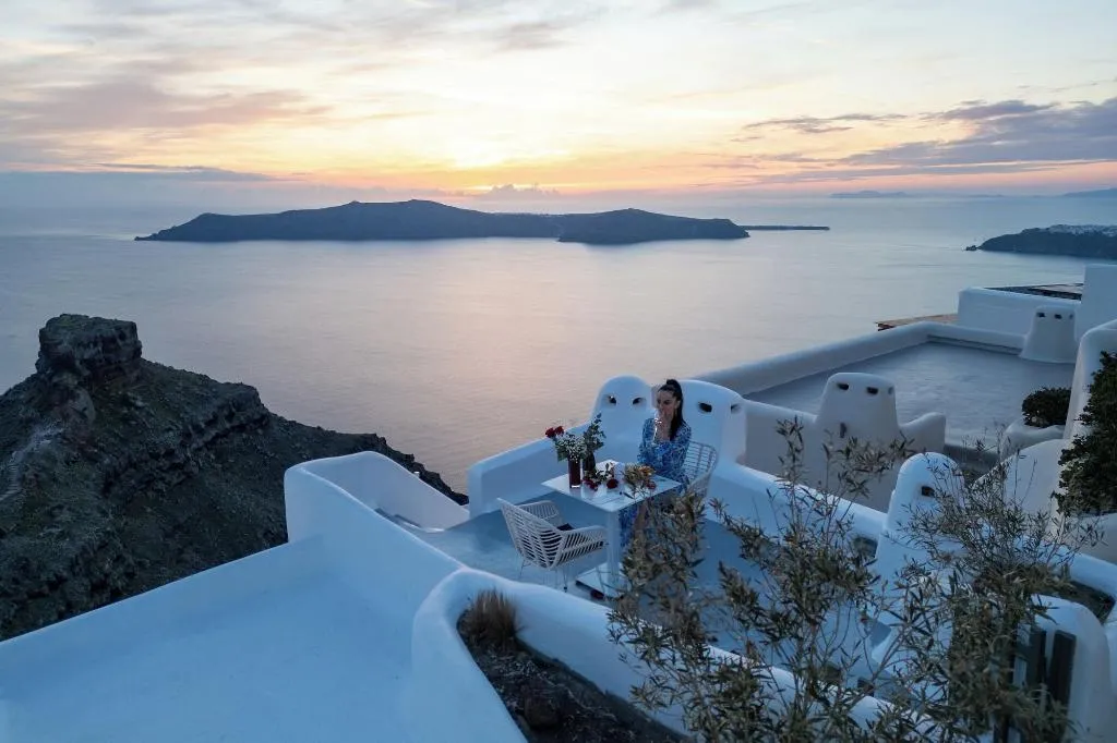 General view, Heavens Edge by Mr and Mrs White, Santorini