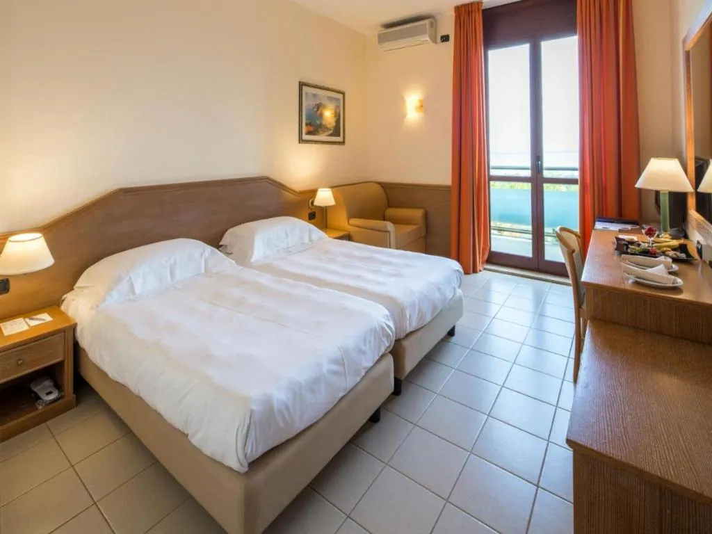 Double or Twin STANDARD Room, UNA HOTELS Naxos Beach Sicilia, Catania