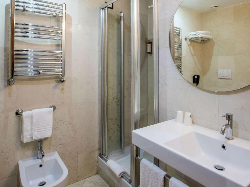 Room, Mercure Roma Centro St. John, Naples
