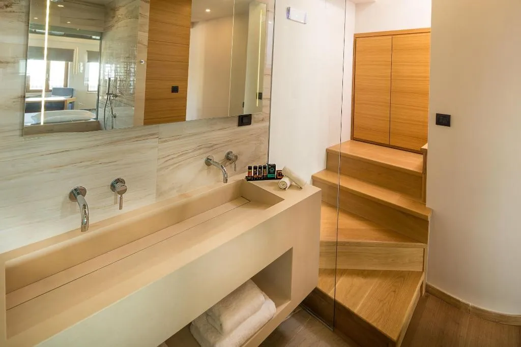 Room, Querini Luxury Suites, Crete
