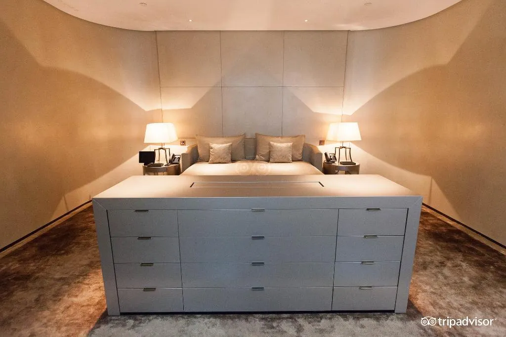 SUITE EXECUTIVE Room, Armani Hotel Milano, Milan