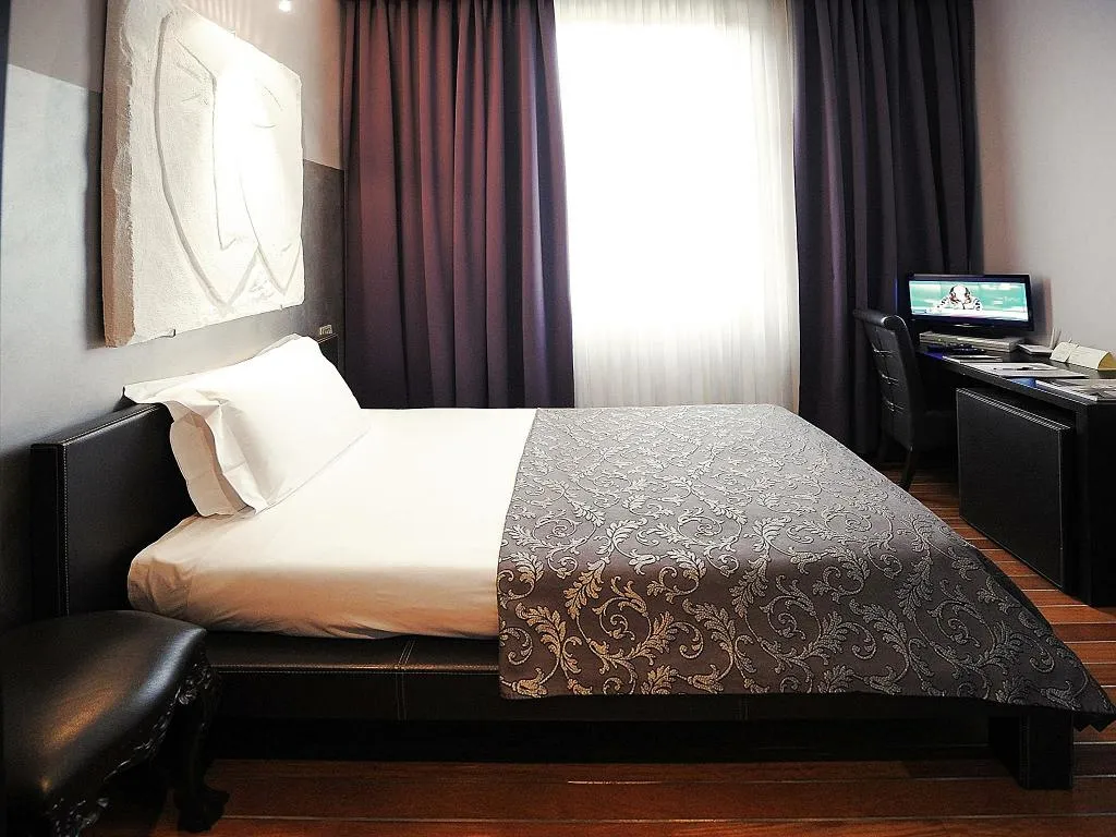 SINGLE SUPERIOR Room, Borghese Palace Art Hotel, Florence