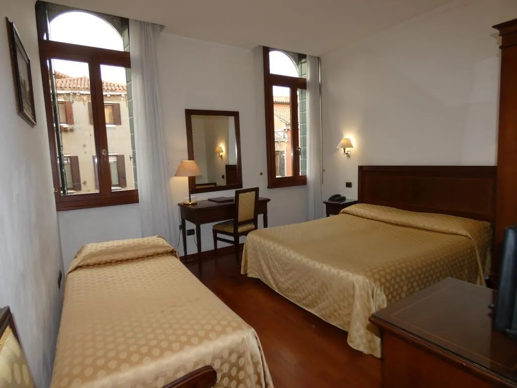 TRIPLE SUPERIOR Room, La Forcola, Venice