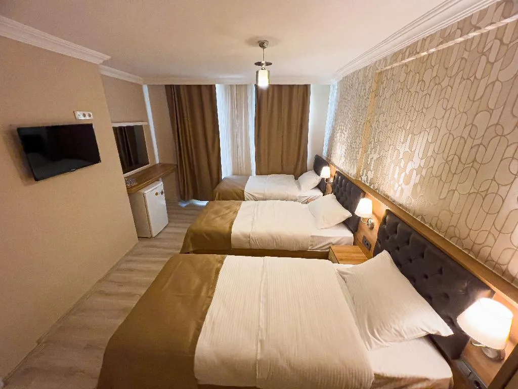 TRIPLE STANDARD Room, Helen Inn Hotel, Izmir