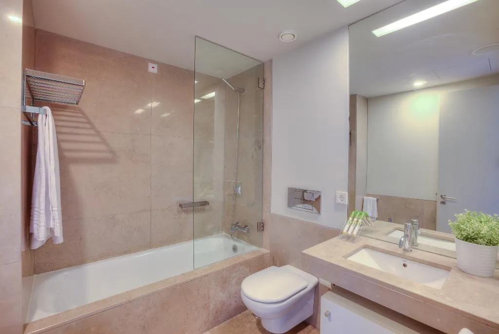 STUDIO STANDARD Room, The Pearl Troia, Lisbon