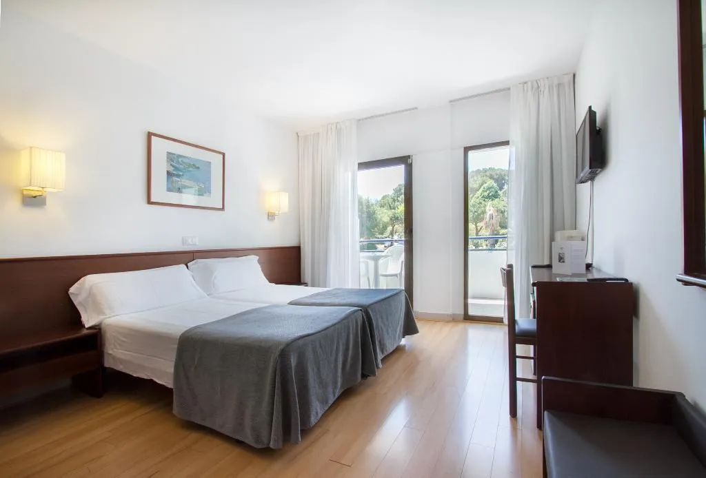 Room, Gran Garbi, Costa Brava