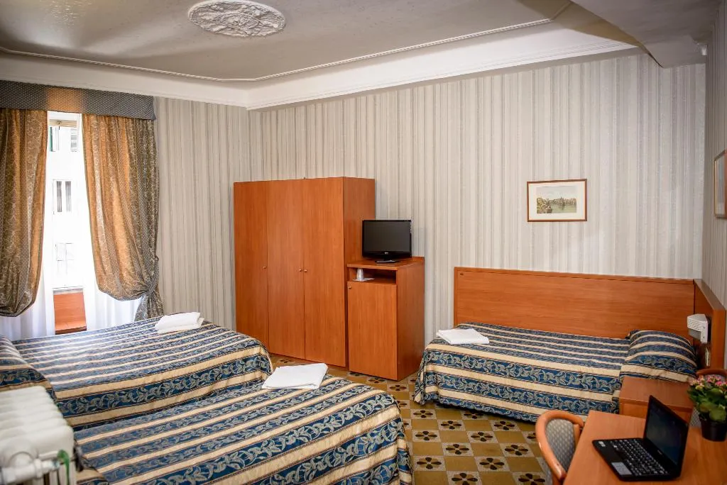 QUADRUPLE STANDARD Room, Emmaus, Rome