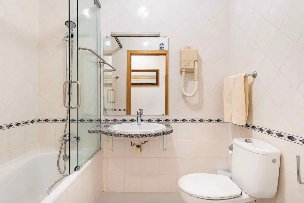 APARTMENT BASIC Room, 3HB Falesia Garden, Algarve