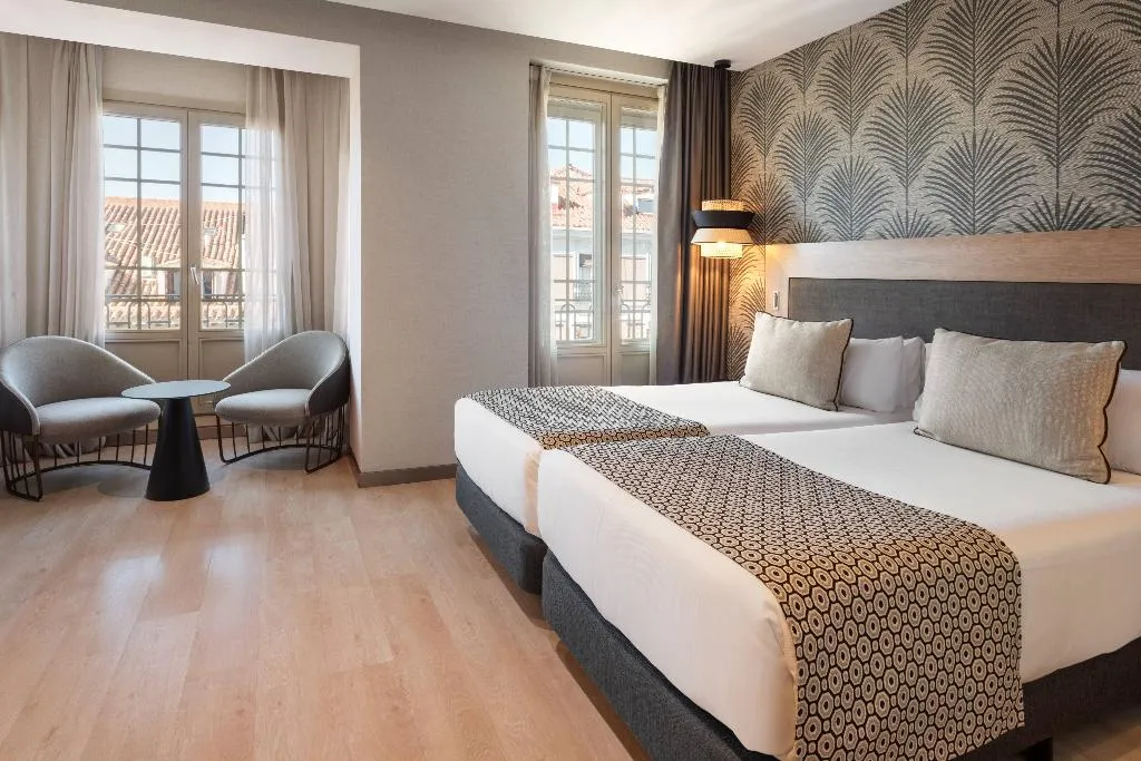 DOUBLE SINGLE USE WITH VIEWS Room, Catalonia Atocha, Madrid