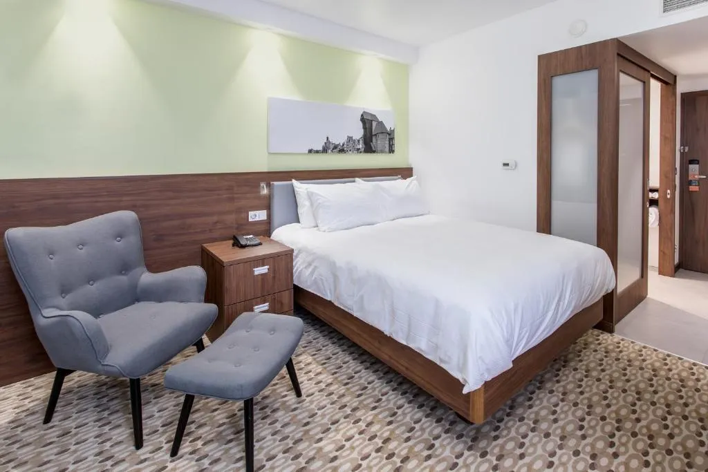 DOUBLE STANDARD Room, Hampton by Hilton Gdansk Oliwa, Gdansk