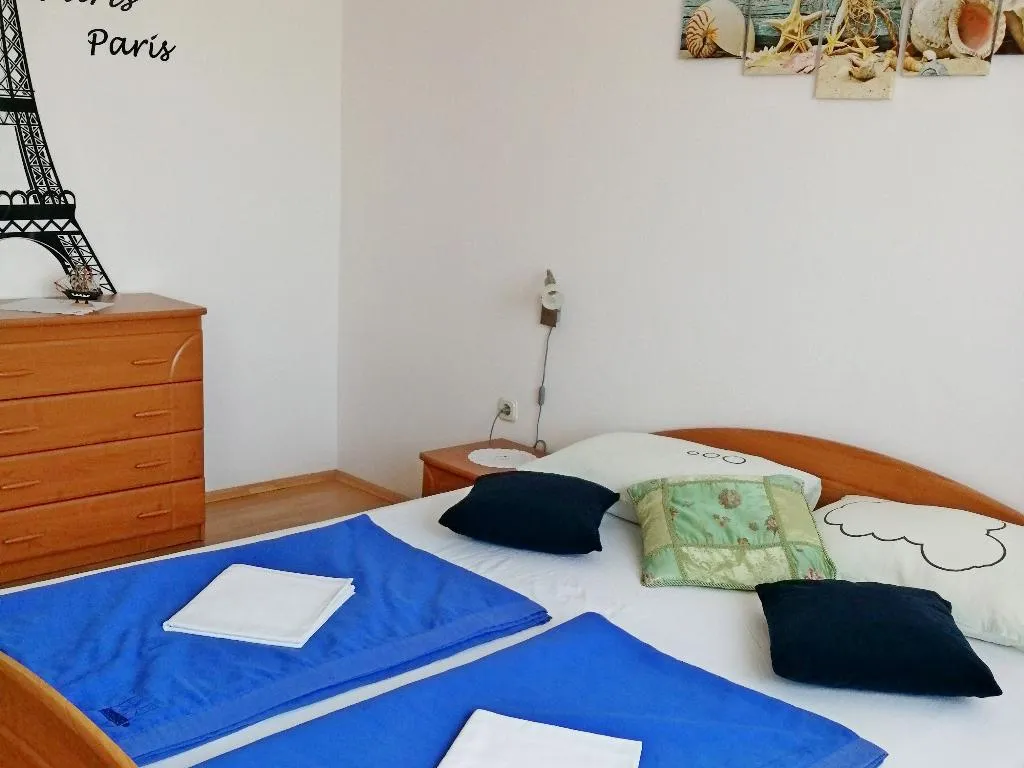 APARTMENT CAPACITY 2 Room, Apartments Silvija, Istria