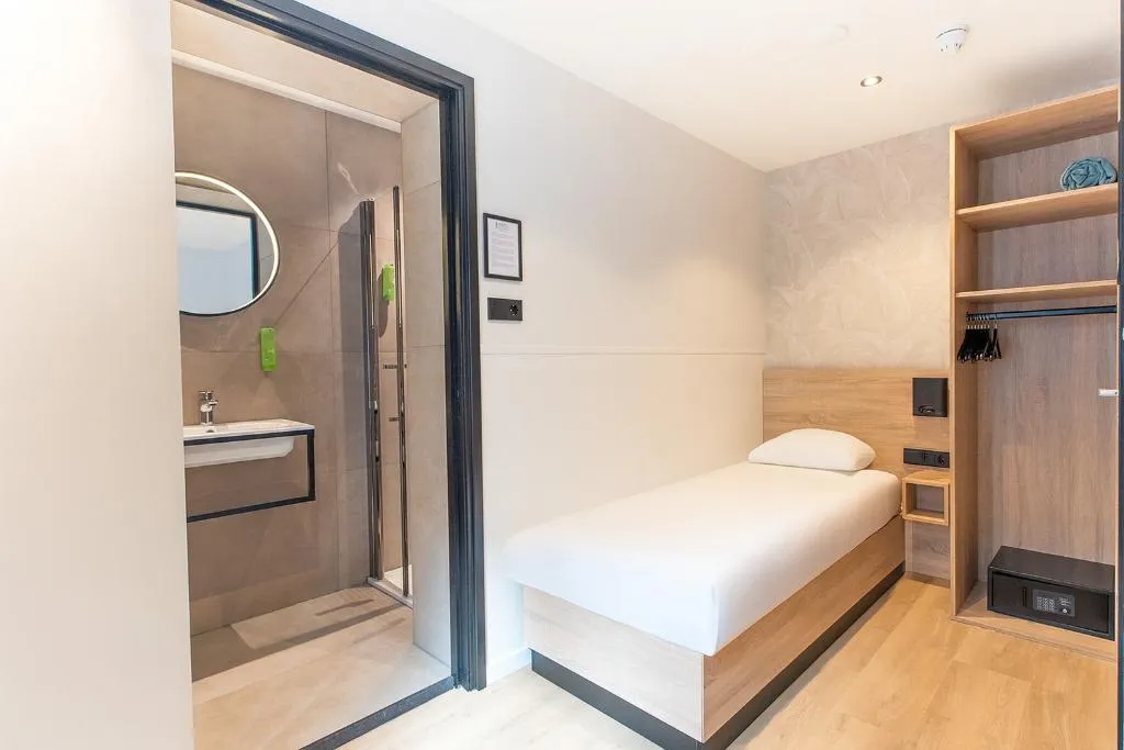 SINGLE DELUXE WITH AIR CONDITIONING Room, Hotel Van Gelder, Amsterdam