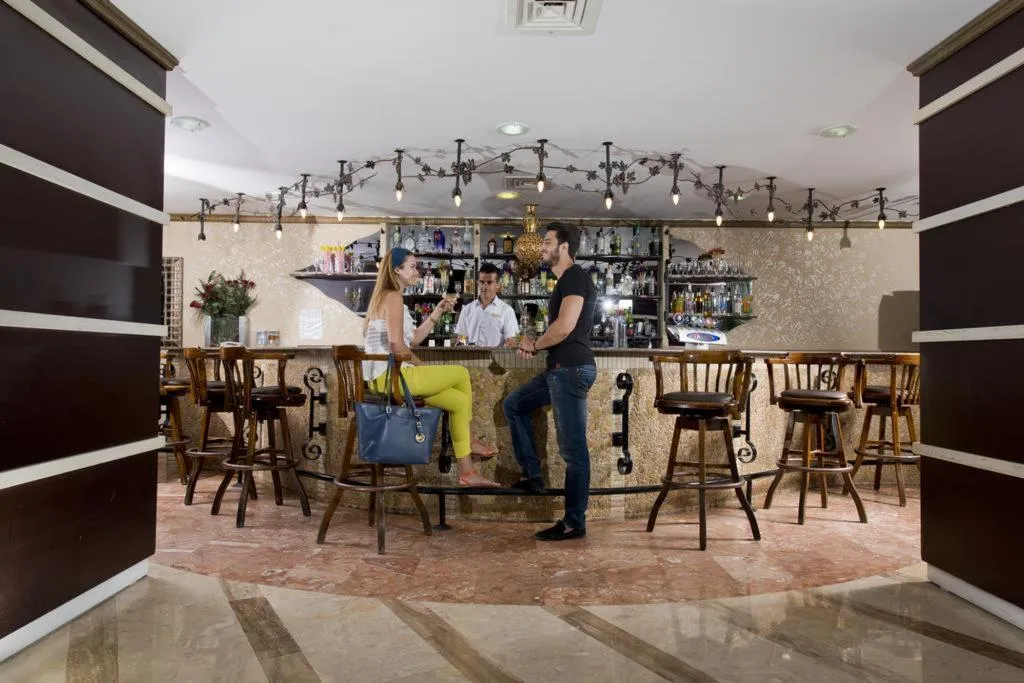 Bar, Incekum Beach Resort, Antalya