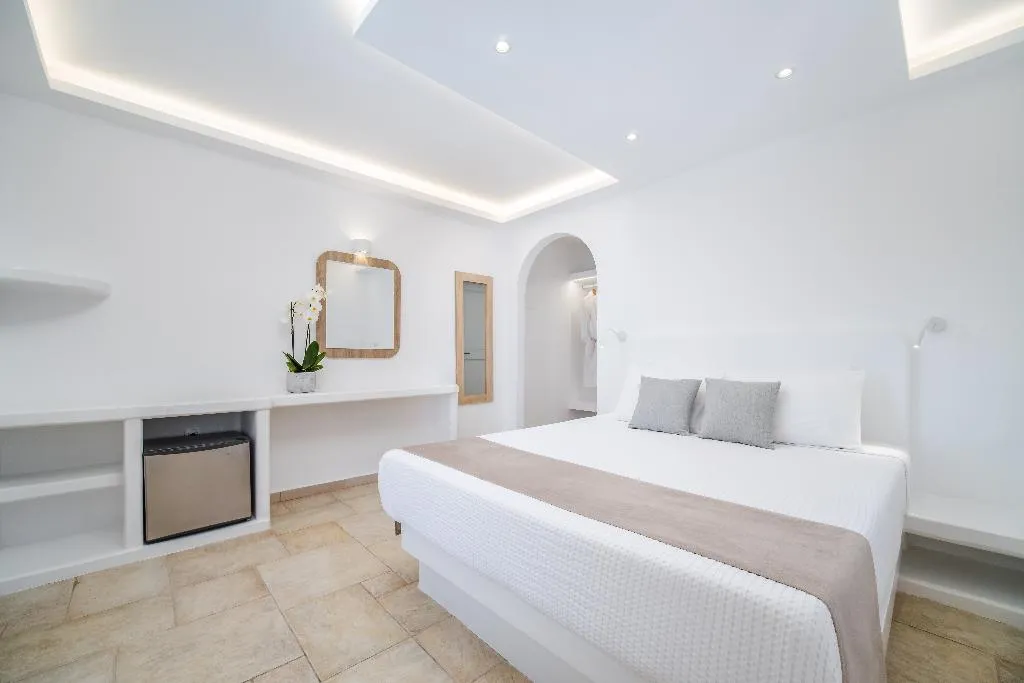 SUITE SUPERIOR Room, Serenita Luxury Suites, Santorini