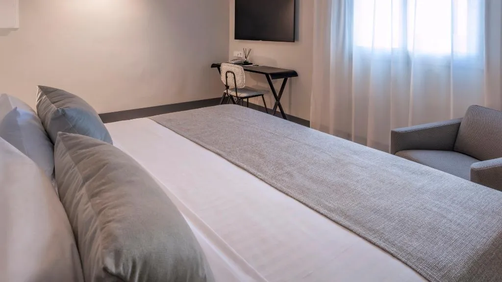 DOUBLE SINGLE USE COMFORT Room, Bel Air Hotel, Barcelona
