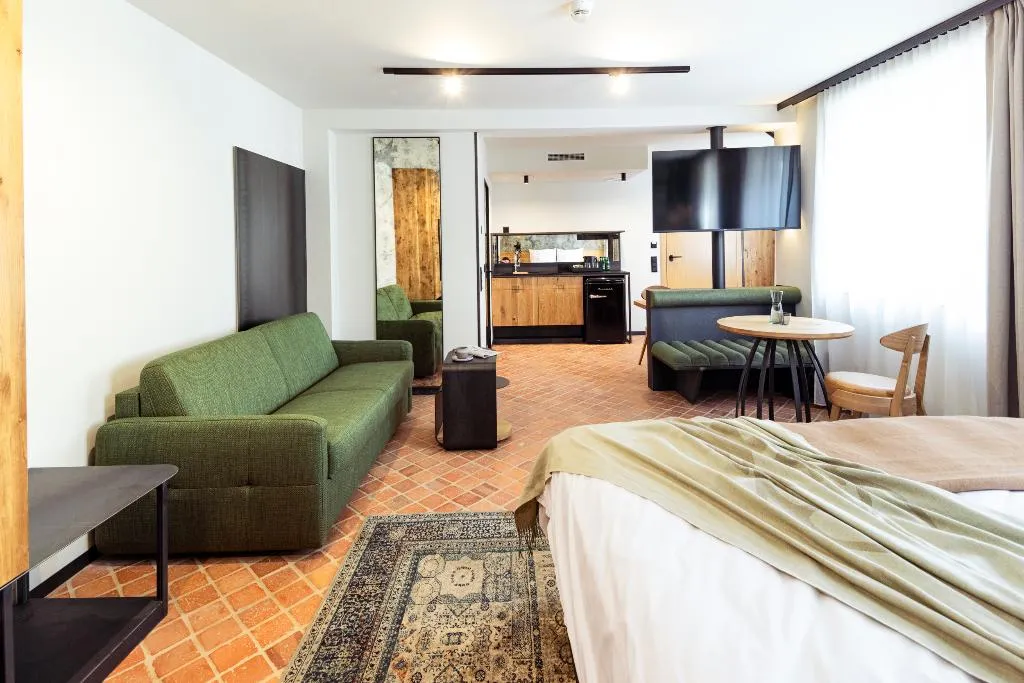 JUNIOR SUITE STANDARD Room, Nomadic Urban Premium Suites, Krakow