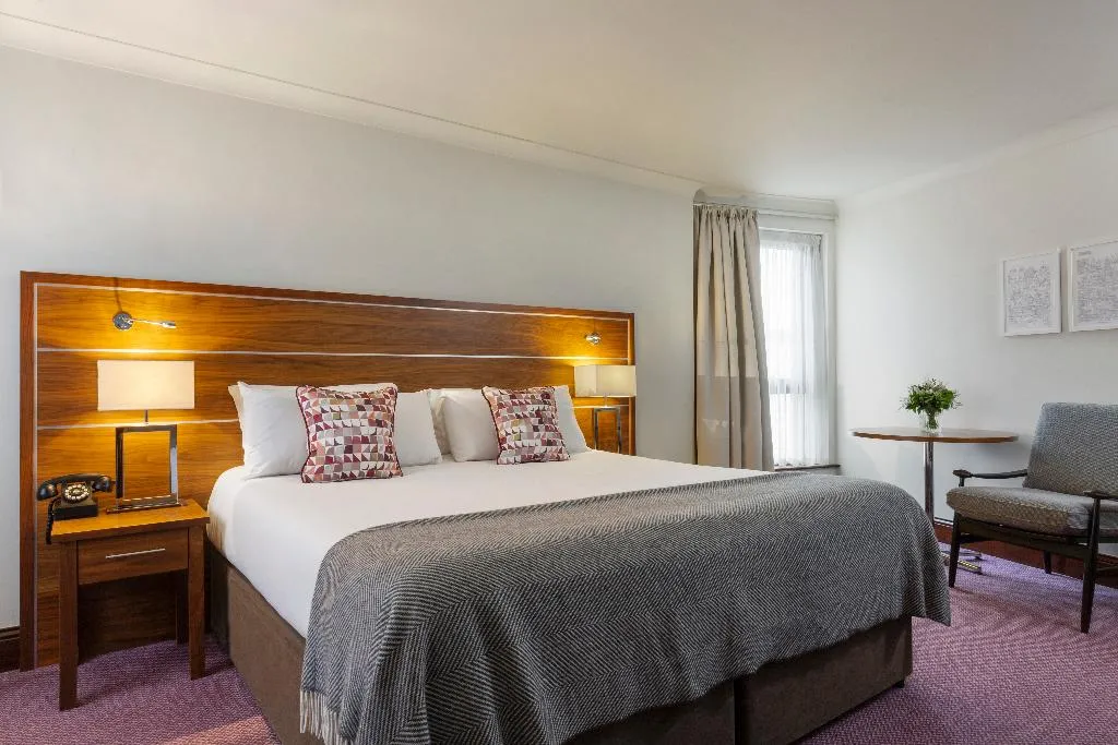 JUNIOR SUITE STANDARD Room, The Green, Dublin