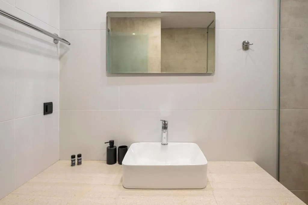 Room, Petritos Rooms And Studios, Crete