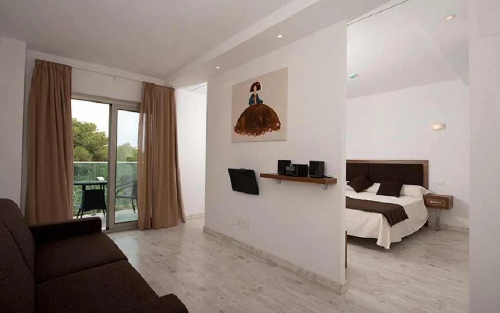 Room, Portodrach Aparthotel & Suites, Majorca