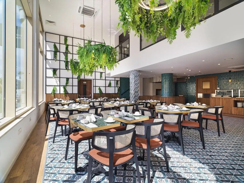 Restaurant, Leonardo Boutique Hotel Larnaca, Cyprus