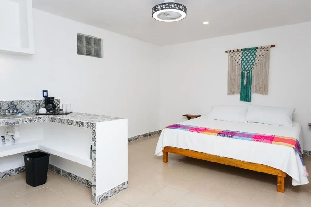 DOUBLE DELUXE KING BED Room, Linda Vecindad Playa Del Carmen, Playa Del Carmen