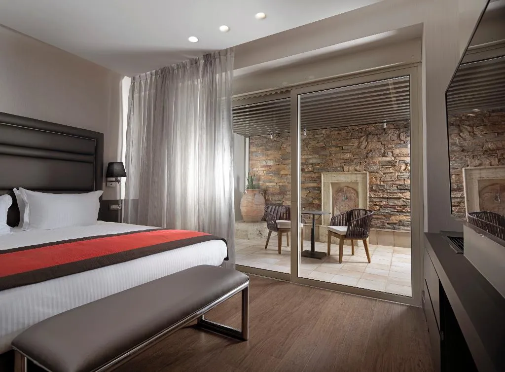 Room, Holiday Suites, Athens
