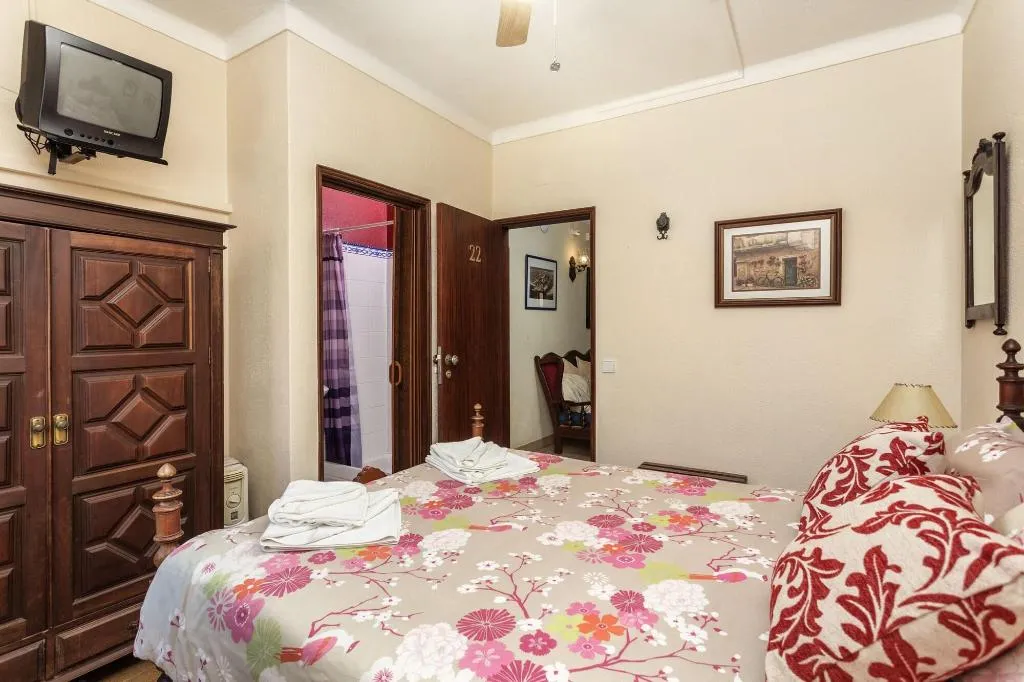 Room, Pension Bicuar, Algarve