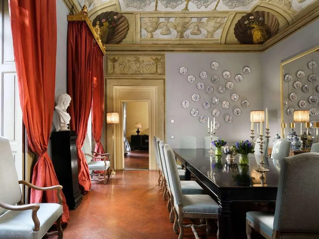 Lobby, Palazzo Di Camugliano, Florence