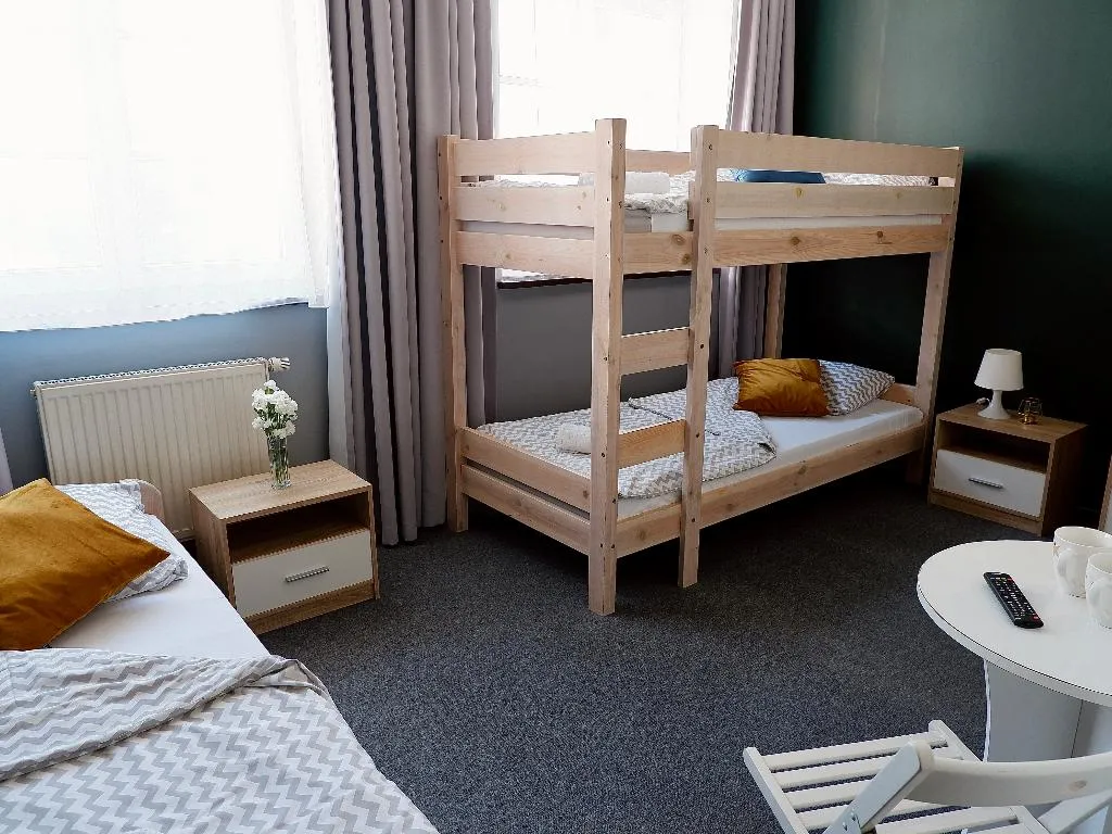 TRIPLE THREE BEDS Room, Moon Hostel Gdansk, Gdansk