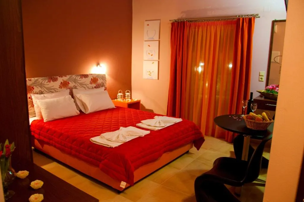 Room, Petritos Rooms And Studios, Crete
