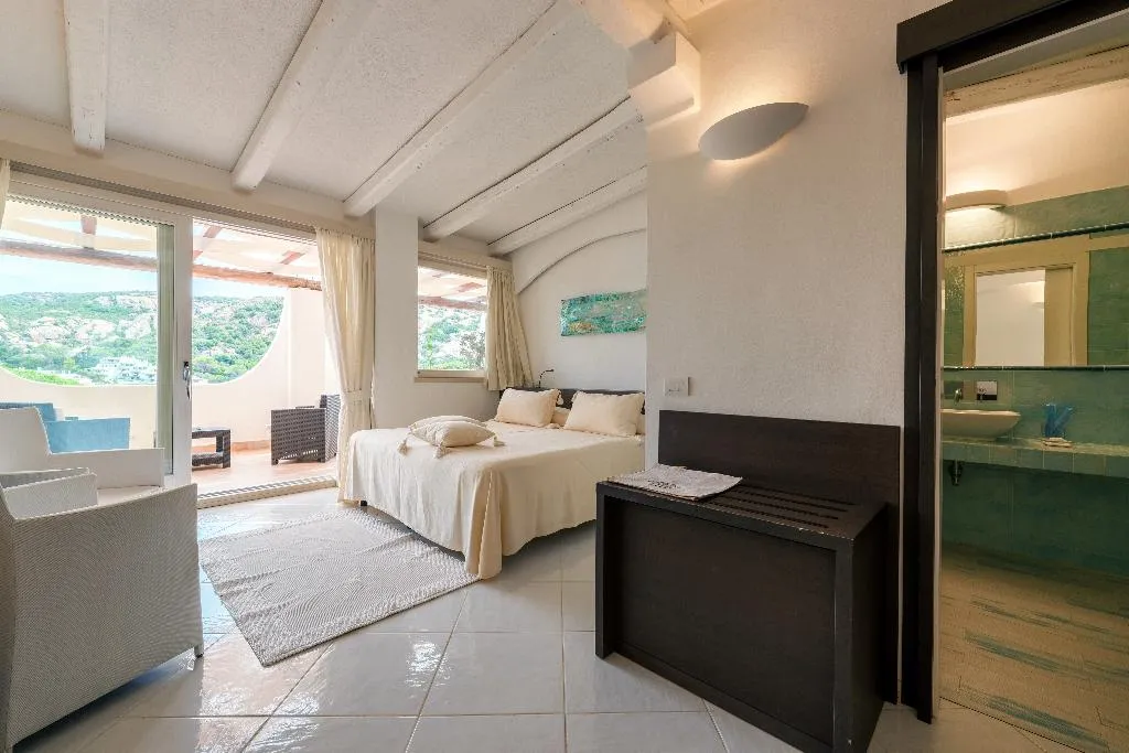 JUNIOR SUITE SEA VIEW Room, Punta Est, Olbia