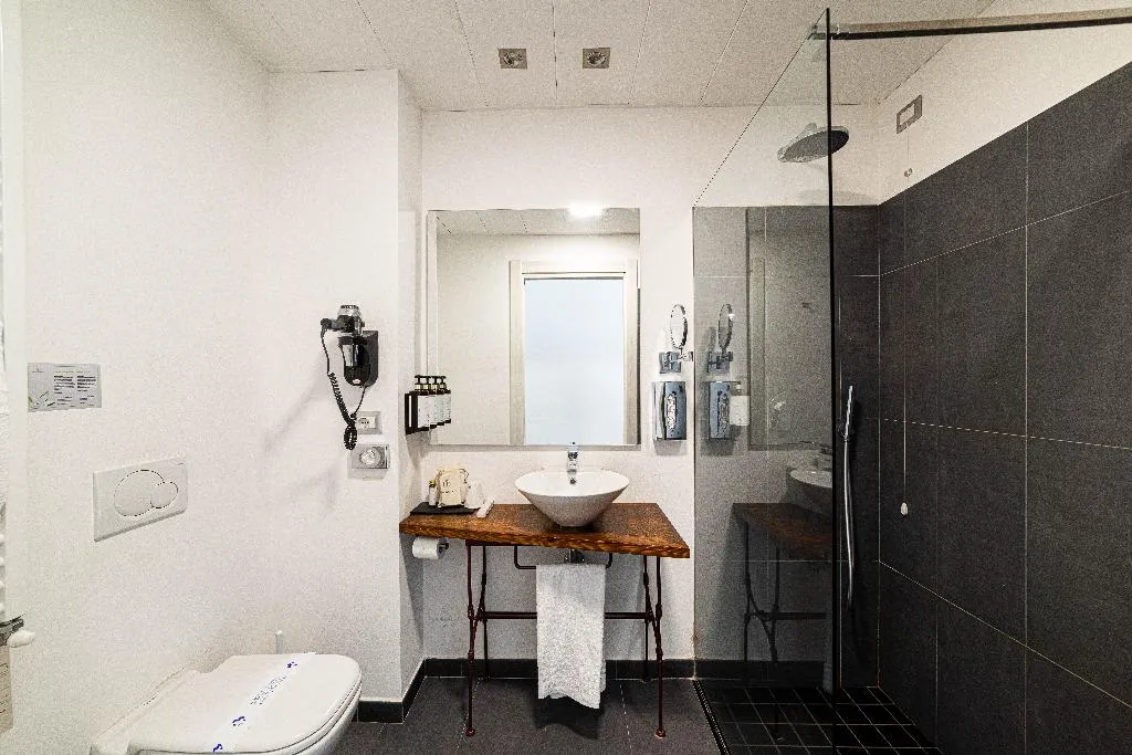 DOUBLE CLASSIC Room, Phi Hotel Milano, Milan